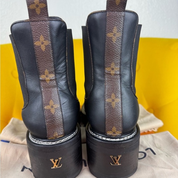 Louis Vuitton Beauborg Ankle Black Boots In Soft Lamb Skin Leather Size 38 - Picture 7 of 16